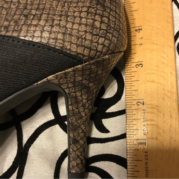 Yummy AK Yanessi booties- Sz 8.5 - Picture 8 of 9